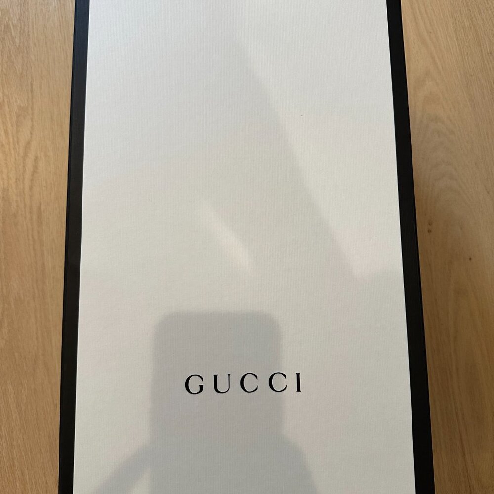 Gucci Marmont Flap Clutch - Picture 5 of 7
